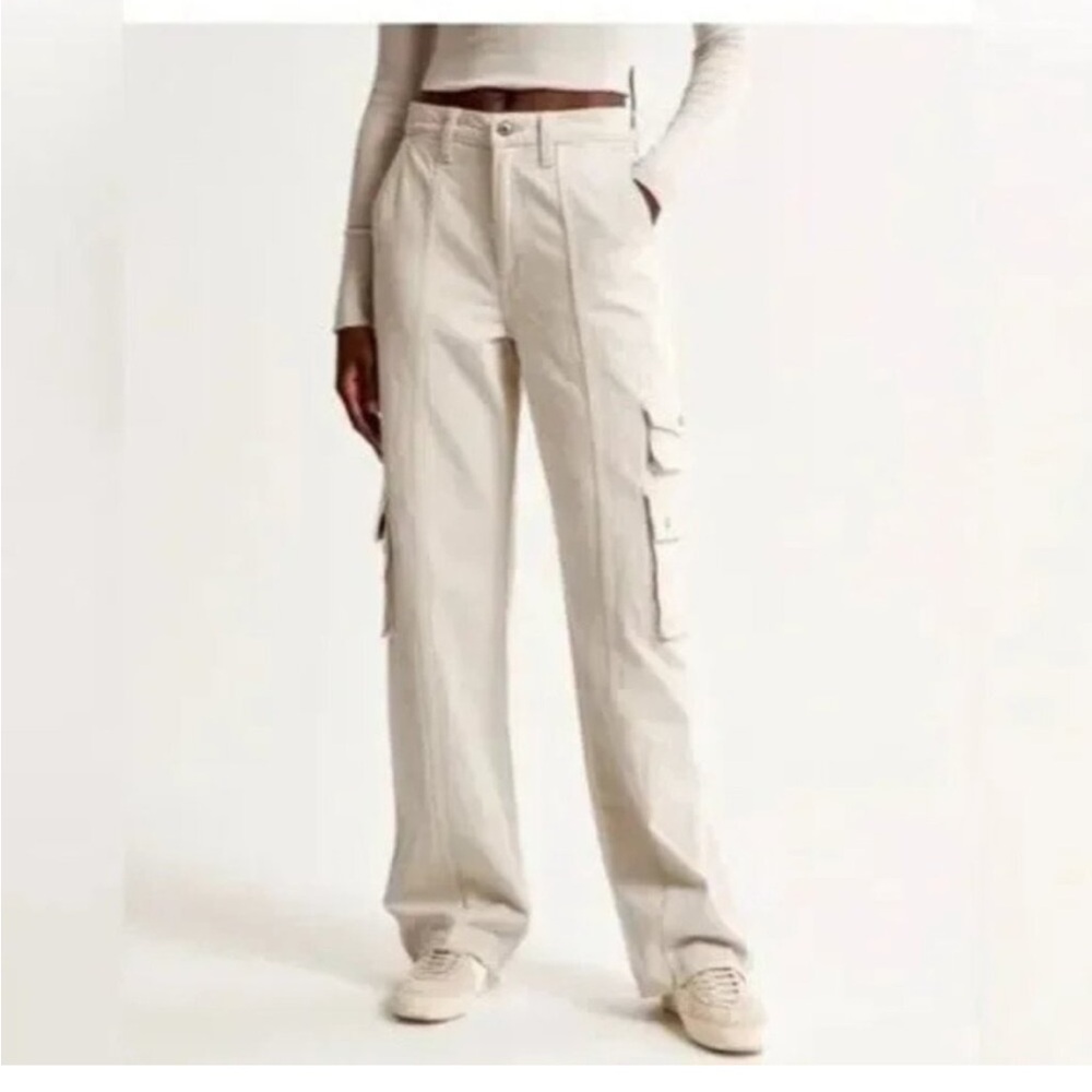 ABERCROMBIE & FITCH THE LOOSE HIGH RISE CARGO PANTS